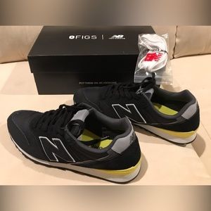 Figs New Balance Black/Yellow Scrub Shoes size 9.5